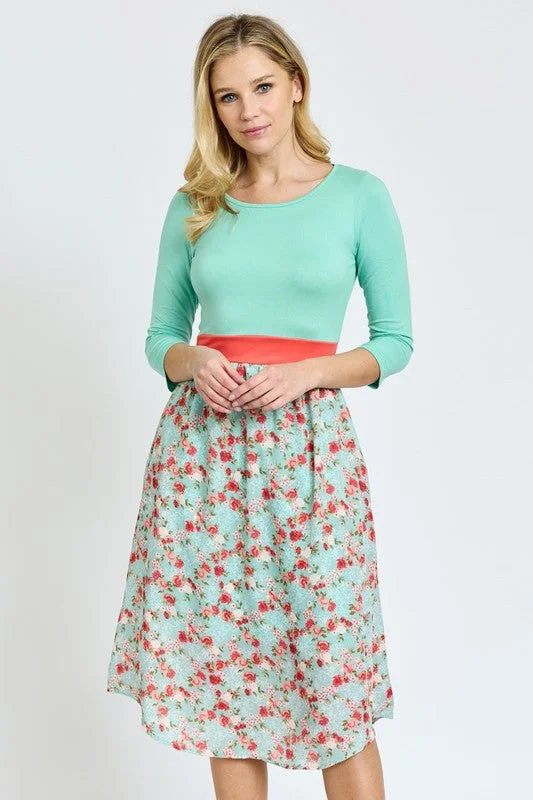 ladies-floral-dress-tiered-skirt-Lined Floral Band Midi Dress