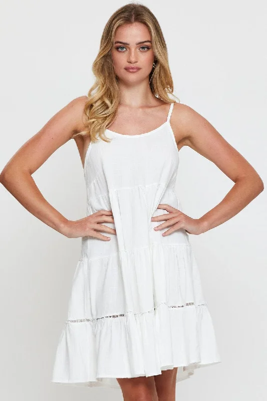 ladies-trumpet-dress-long-train-White Fit And Flare Dress Sleeveless Scoop Neck