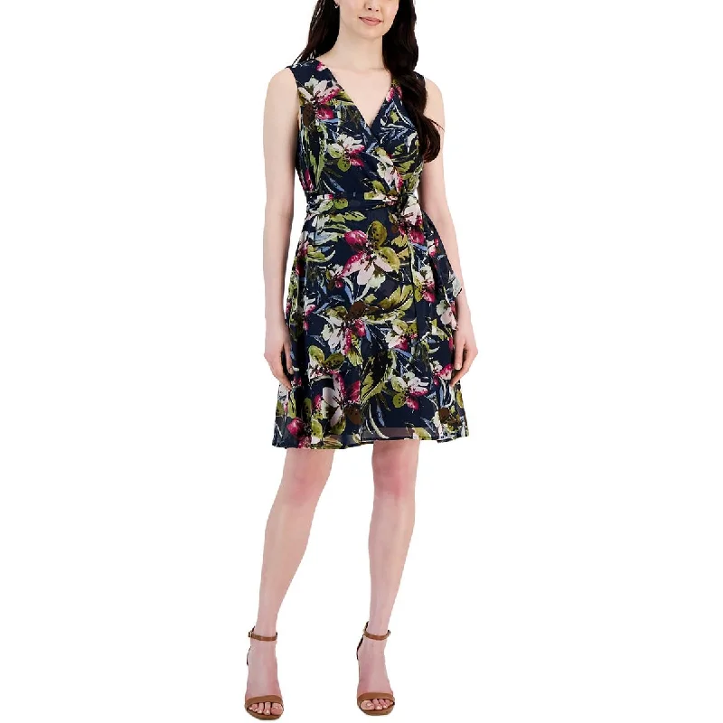 ladies-trumpet-dress-flared-hem-Womens Floral Print Above Knee Fit & Flare Dress