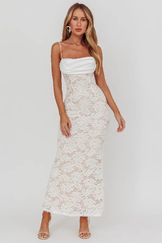 ladies-maxi-dress-sustainable-fashion-Melting Lace Maxi Dress White